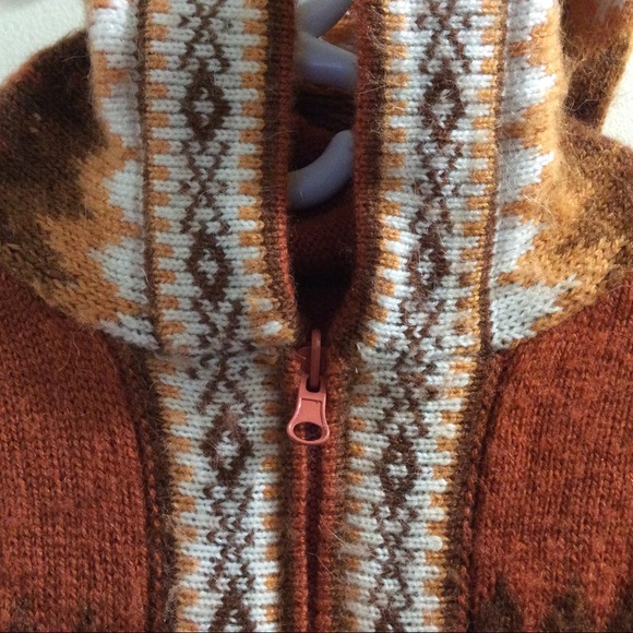 Handmade Alpaca hoodie sweater - Picture 8 of 8